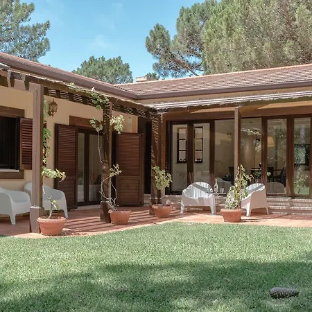 Freixo's Charming Villa *